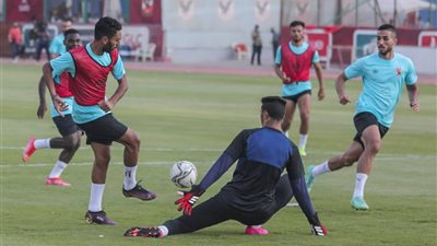 مران الأهلي.. تدريبات بدنية للاعبين غير المشاركين في مباراة بتروجت الودية