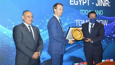 البحث العلمي ومعهد العلوم النووية بروسيا يناقشان سبل ترقية عضوية مصر