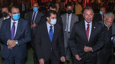 وزير الرياضة يهنىء الأهلى فى حفل تدشين النجمة العاشرة