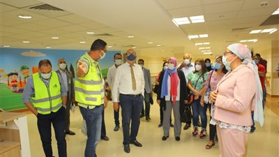 مستشفى شفاء الأورمان لسرطان الأطفال بالأقصر تعقد أول لقاء علمى لتبادل الخبرات بين كبار وأطفال أورام الأطفال