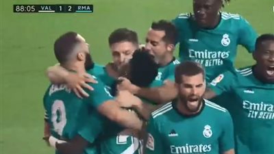 هدف بنزيمة ينقذ ريال مدريد ويفوز أمام فالنسيا فى الدورى الأسبانى