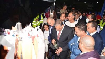 محافظ سوهاج يفتتح معرض 