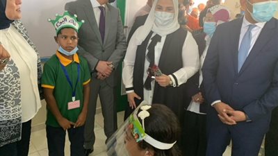 وزيرة التضامن ومحافظ الفيوم يتفقدان مدارس مصر الخير المجتمعية بطامية
