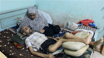 عمرو مريض اعوجاج القدمين: نشكرالرئيس جبر بخاطرى وعلاجى بمعهد ناصر