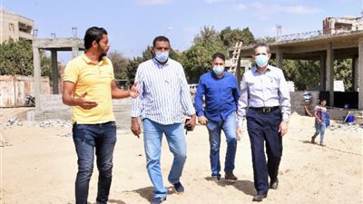 محافظ الغربية يتفقد أعمال إنشاء النقطة الوسيطة للجمع والفرز الآمن بزفتى