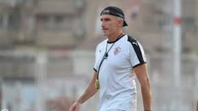 مران الزمالك.. كارتيرون يعقد جلسة مطولة مع اللاعبين