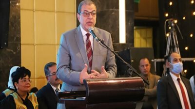 وزير القوى العاملة : 1239 منحة مجانية للخريجين ونقابة المهندسين للتدريب علي وظائف المستقبل