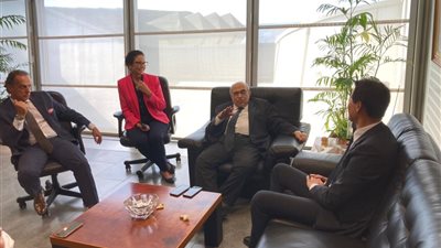 الفقي يستقبل سفير كوريا الجنوبية بمكتبة الإسكندرية