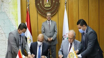 وزير القوى العاملة يشهد توقيع اتفاقية تعاون مع 