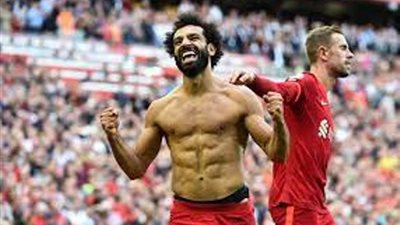 نجم منتخب انجلترا: صلاح أفضل من سواريز