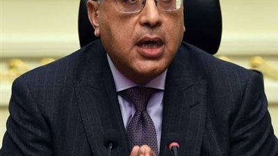 رئيس الوزراء يتابع مع وزير الرى استعدادات أسبوع القاهرة الرابع للمياه 2021