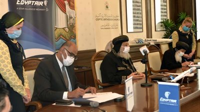 مصرللطيران توقع بروتوكول تعاون مع الكنيسة القبطية الأرثوذكسية