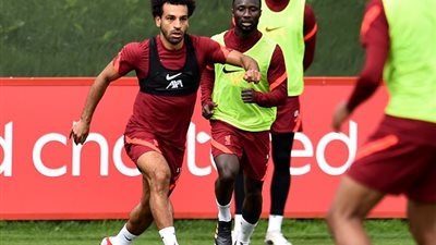 لتعويض رحيل ميسى.. برشلونة يُجهز عرضا خياليا لضم محمد صلاح فى الميركاتو المقبل