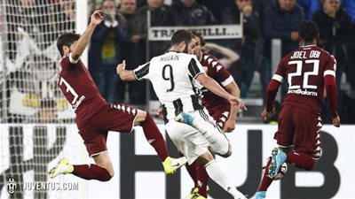 يوفنتوس يقتنص 3 نقاط فى الوقت القاتل من تورينو بالدوري الإيطالي