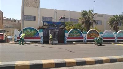 إستعدادات مكثفة لإستقبال العام الدراسي الجديد بمدينة القصير