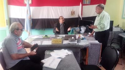 تحويل مدير مدرسة طه ساطور بمطروح وشئون الطلاب بها وعدد من العاملين ببعض المدارس للتحقيق لعدم الانضباط الوظيفي