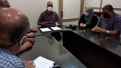 إجتماعا ًطارئ ً لتعليم السويس للوقوف على بعض نقاط استعداد العام الدراسى