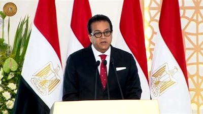 وزير التعليم العالي يناقش إنشاء جامعة تكنولوجية خاصة بمدينة بدر