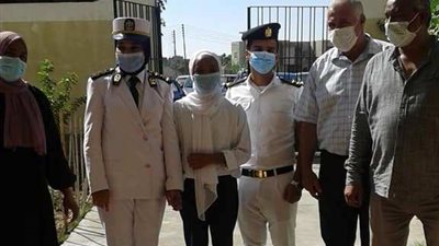 الداخلية تكرم أبناء الشهداء في أول يوم دراسة بالإسماعيلية ..صور