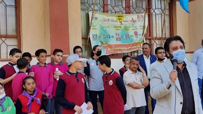 محافظ بني سويف يتابع جهود التأمين الصحى بالمدارس
