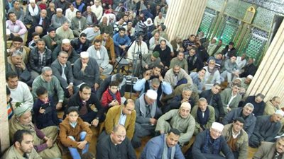 أفراح وزينات وتوزيع حلويات طوال ربيع الأنور.. حول العالم