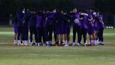 مران الزمالك.. كاريترون يجرى تقسيمة خفيفة بالكرة بين اللاعبين