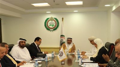 بالفيديو..هيئة مكتب البرلمان العربي تعقد اجتماعها