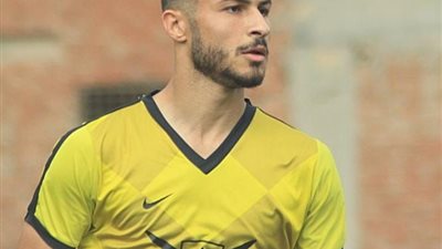الحمام المطروحي يضم مهاجم شباب كوم حمادة رسميا