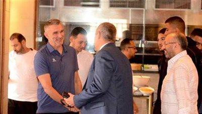 سفير مصر بكينيا يؤكد: الزمالك يواجه توسكر بدورن جماهير