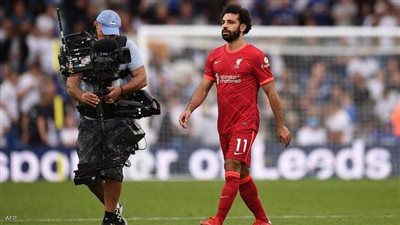 من دبي إلى لندن.. وكيل أعمال صلاح وصل لإتمام الصفقة المنتظرة