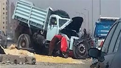 مصرع 17 شخصاً في تصادم ميكروباص و