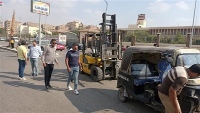 محافظ الجيزة يشدد بتنفيذ قرار حظر مركبات التوك توك بمنتهي الحزم