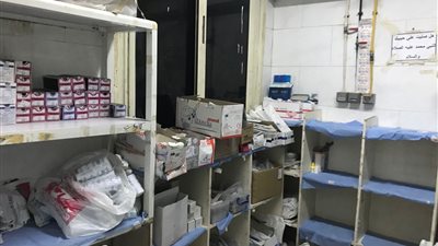 ضبط 55000 عبوة دوائية غير صالحة بمركز طبي بالشرقية