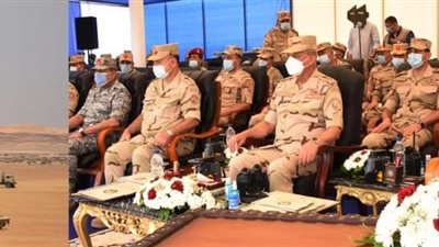 الفريق أول محمد زكى يشهد المرحلة الرئيسية للمشروع التكتيكى بجنود بالذخيرة الحية
