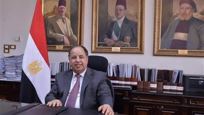 المالية: رد الضريبة على اي مشتريات تزيد عن ١٥٠٠ جنيه والبدء بشرم الشيخ قبل نهاية ٢٠٢١