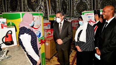 محافظ الغربية يسلم جهاز ٥٠ عروسة ضمن مبادرة 