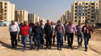 قيادات هيئة المجتمعات تتفقد أهم المشروعات السكنية فى العبور الجديدة.. بالصور والأرقام
