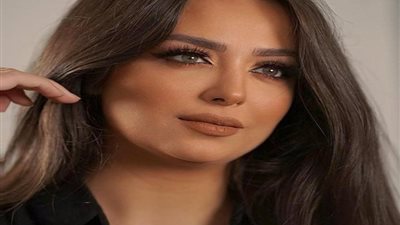 هبه مجدى تجذب الأنظار بملامحها الرقيقة ..شاهد