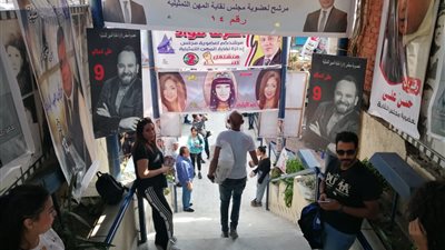 انطلاق انتخابات التجديد النصفى لنقابة المهن التمثيلية .. صور