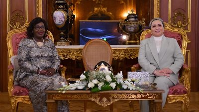 انتصار السيسي تشيد بلقائها السيدة الأولى لجمهورية إفريقيا الوسطى