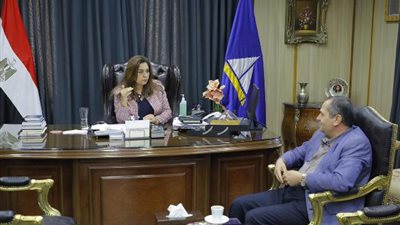 لمناقشة الموقف التنفيذى للمشروعات محافظ دمياط تستقبل رئيس هيئة الأبنية التعليمية