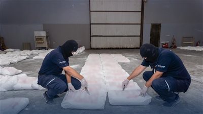 السعودية تحبط تهريب 2.3 مليون حبة كبتاغون مخبأة داخل شاحنة.. فيديو