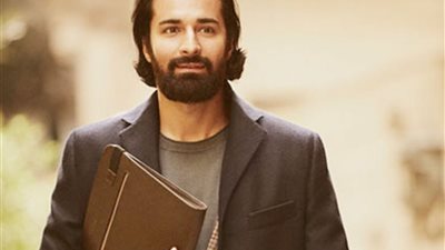 أحمد حاتم: بحب السينما وعندي طموح للعالمية .. فيديو