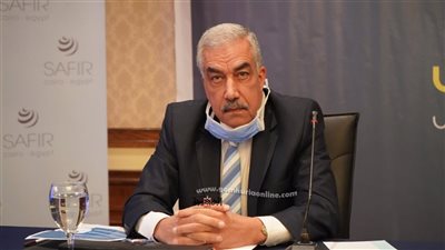 عبد المجيد يشيد بالجهود التي تبذلها الرقابة الصحية في المساهمة بالدعم الفني لتوعية العاملين بالقطاع الخاص