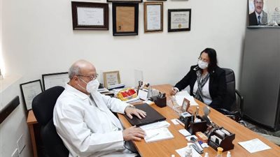 مستشار منظمة الصحة العالمية: المبادرات الرئاسية فتحت الطريق للقضاء علي فيروس 