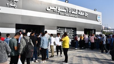 منع دخول منتسبي جامعة القناة بدون تلقى ضد كورونا