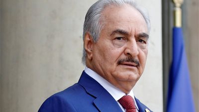 حفتر يعلن ترشحه للانتخابات الرئاسية في ليبيا