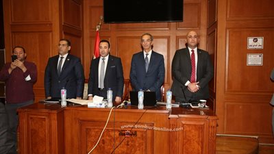 اتصالات البرلمان توقف الاجتماع حداداً على روح النائب احمد زيدان