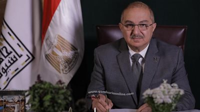 رئيس جامعة أسيوط يُكلف عبد الحميد أبوسحلي بالإستمرار فى عمله كعميد لكلية العلوم