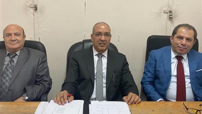 المؤبد والمشدد للأب وأبنائه الثلاثة .. قتلوا جارهم لخلافات الجيرة